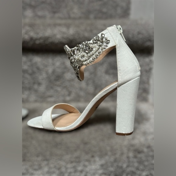 NEW Lulus Dannah White Suede Rhinestone and Pearl High Heel Sandals Women’s 5.5 - Picture 6 of 15